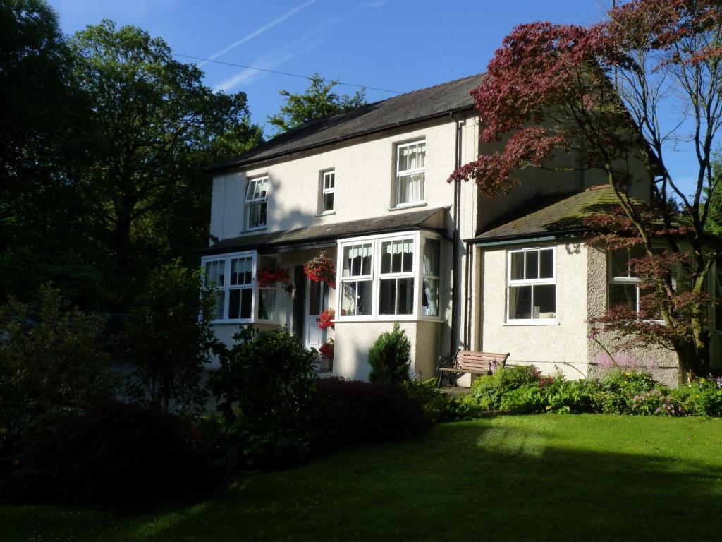 Lyndhurst Guest House 阿尔弗斯顿 外观 照片