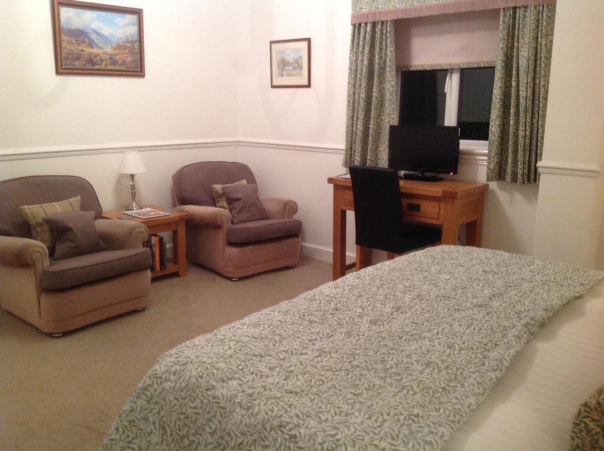Lyndhurst Guest House 阿尔弗斯顿 外观 照片