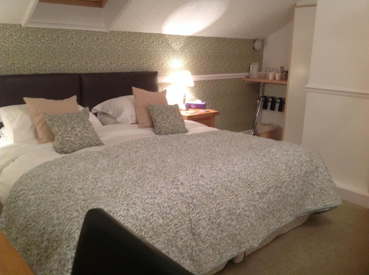 Lyndhurst Guest House 阿尔弗斯顿 外观 照片